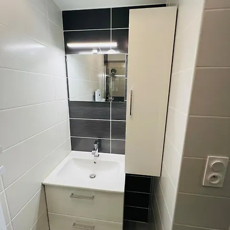 Cosy - Wifi - Netflix Apartment Baziege